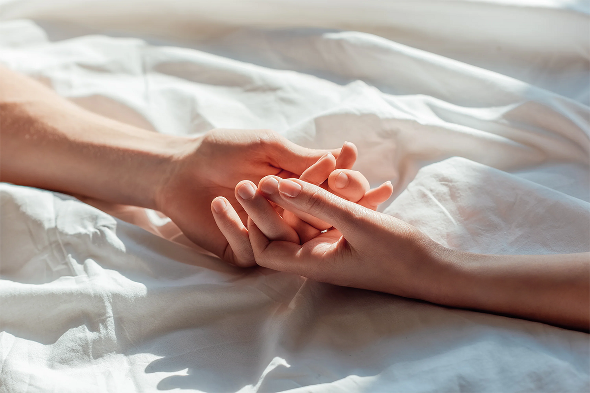 two hands holding